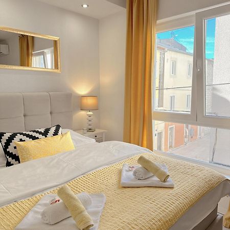 Anamari Apartments Zadar Exterior photo